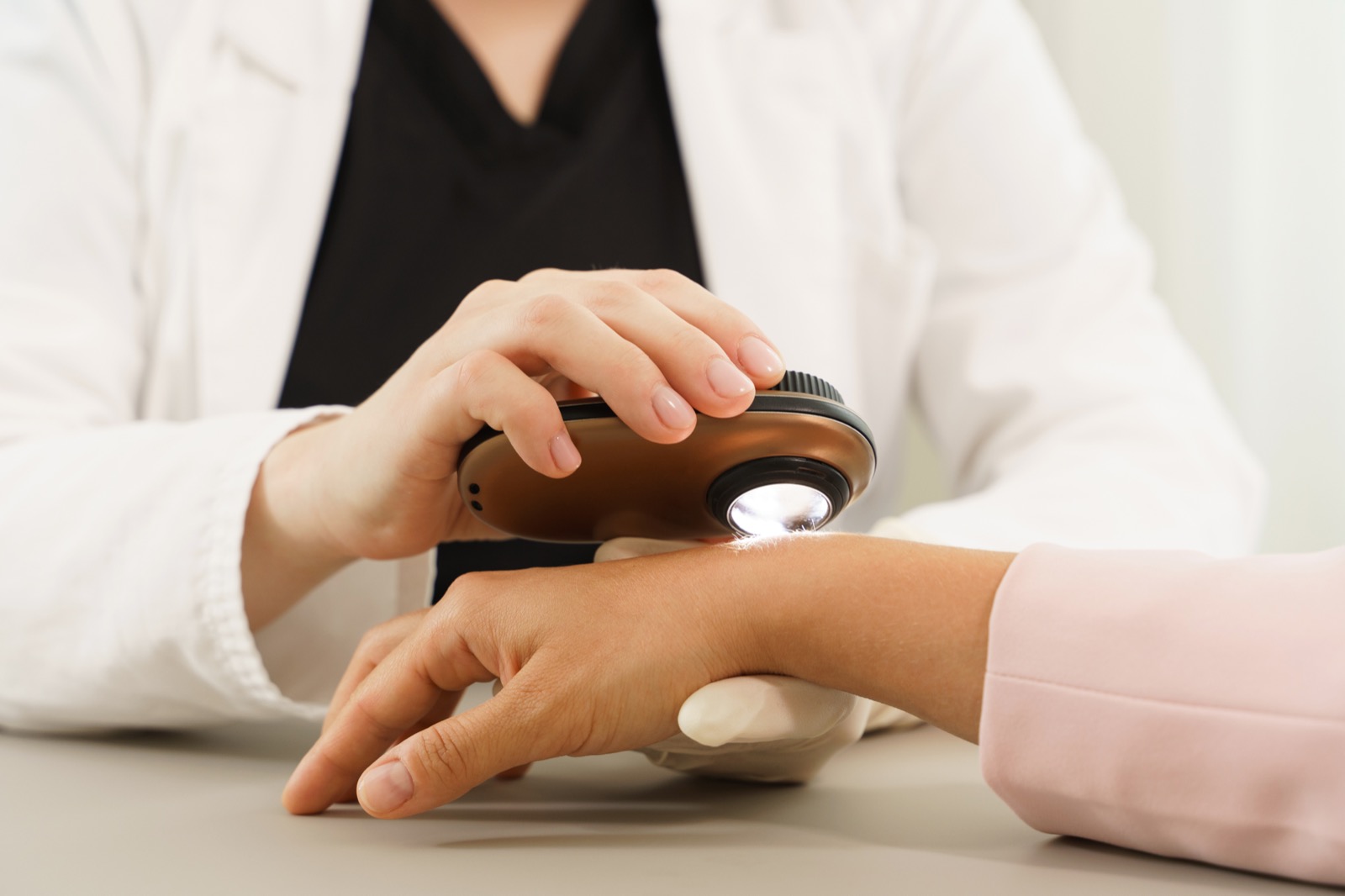 Private consultation at Bloomfield Laser Clinic