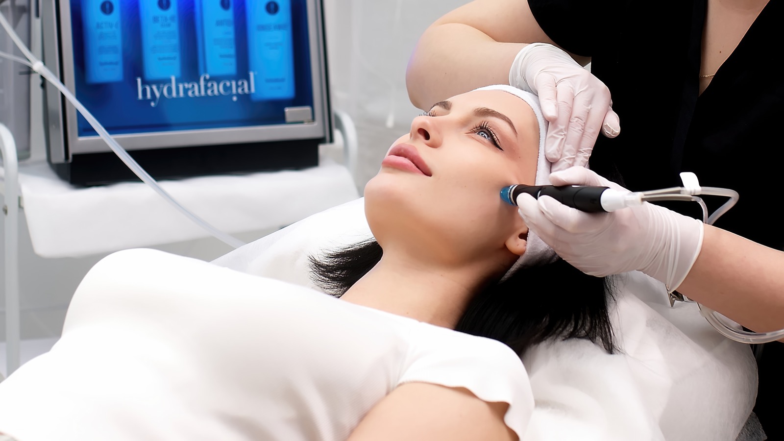 The team preparing at Bloomfield Laser Clinic